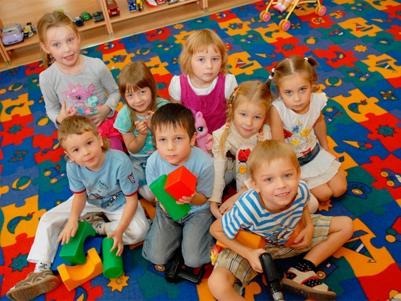 Дошкольная группа в детском саду возраст детей. Дети в детском саду. Фото детей в детском саду. Дети в саду. Детский садик.