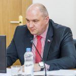 Депутат-банкрот учит муниципальных чиновников