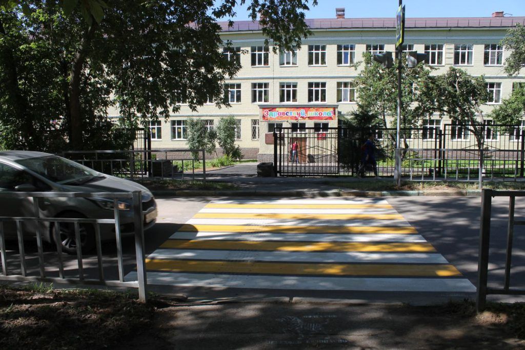 Пешеходные переходы у 81 школы Нижнего Новгорода оборудуют по новым стандартам