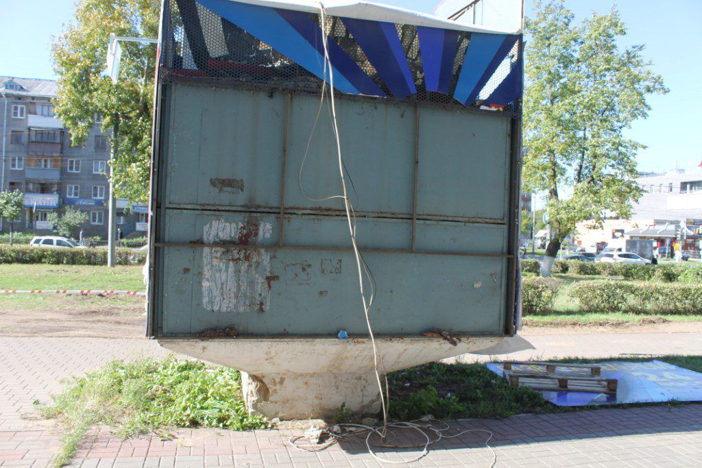 300 незаконных рекламных конструкций демонтируют в Нижнем Новгороде до конца года