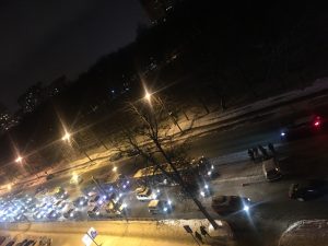 Движение трамваев встало на ул. Белинского в Нижнем Новгороде из-за столкновения двух иномарок