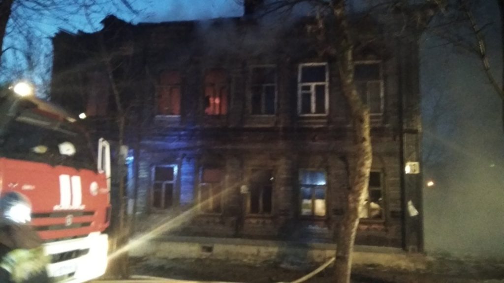 Два дома загорелись в центре Нижнего Новгорода 28 апреля