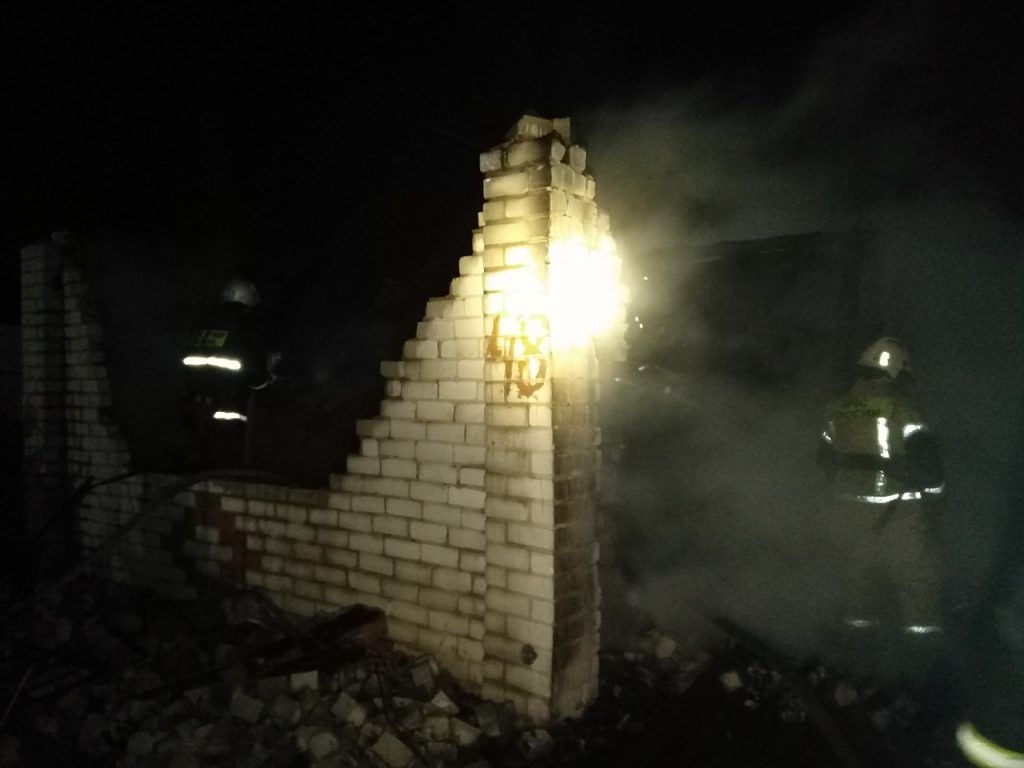 Один человек погиб и один пострадал на пожаре в Кстовском районе 13 сентября