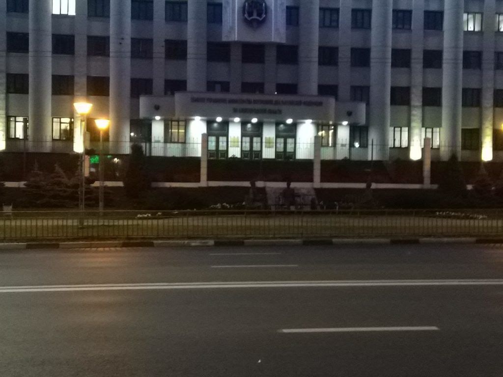 Мемориал памяти Ирины Славиной около ГУ МВД снова зачистили