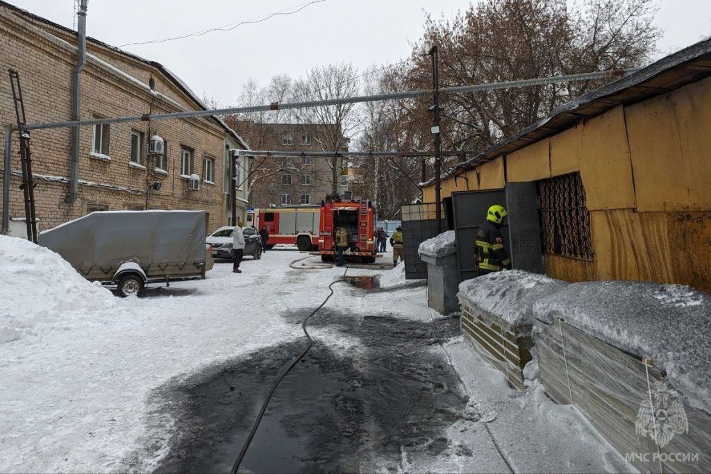 Склад полиэтиленовой продукции горел в Нижнем Новгороде 15 января