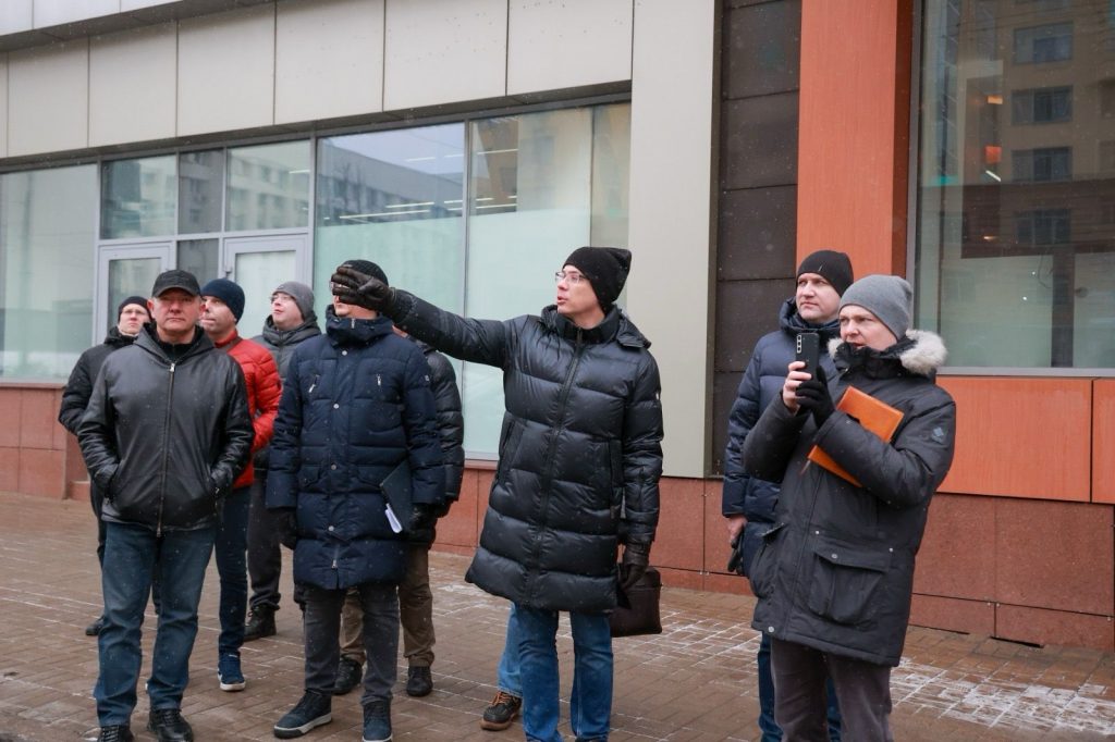 Юрий Шалабаев возобновил пешие обходы Нижнего Новгорода перед большой весенней уборкой