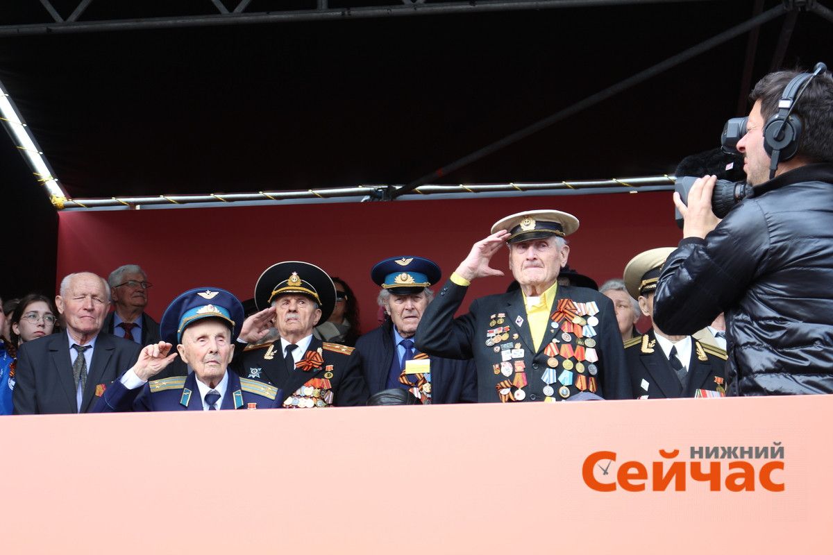 Парад в честь 80-летия Победы прошел в Нижнем Новгороде – фоторепортаж