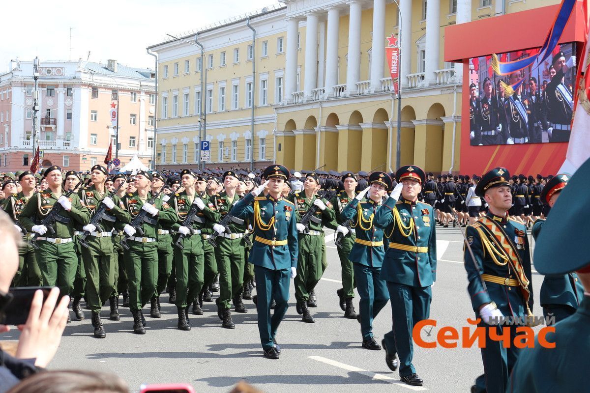 Парад в честь 80-летия Победы прошел в Нижнем Новгороде – фоторепортаж
