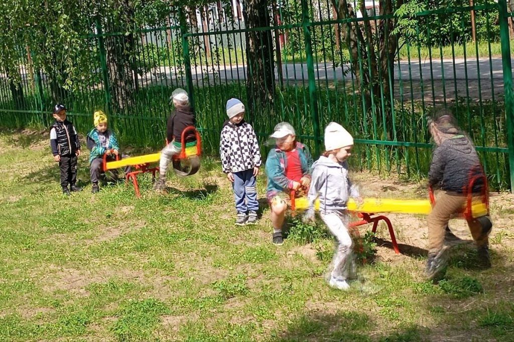 12 детских площадок открыли в Нижегородской области благодаря депутатам КПРФ