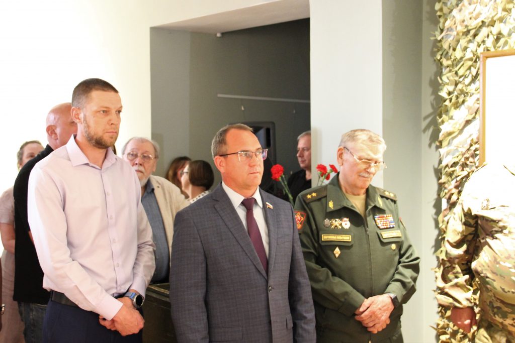 Выставка портретов героев СВО открылась в Нижнем Новгороде