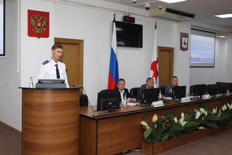 Депутаты Гордумы обсудили новые нормы муниципального контроля