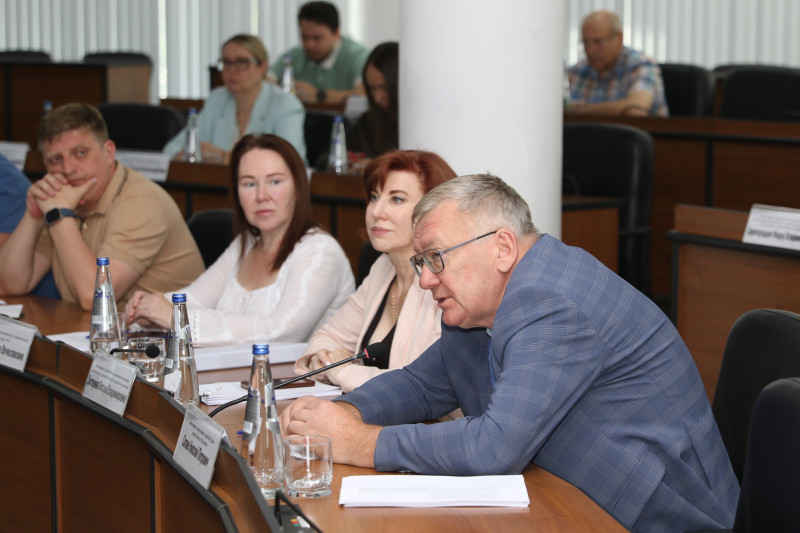 Депутаты Гордумы обсудили новые нормы муниципального контроля