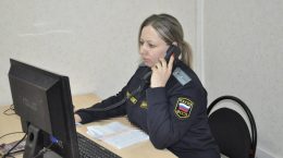 судебные приставы