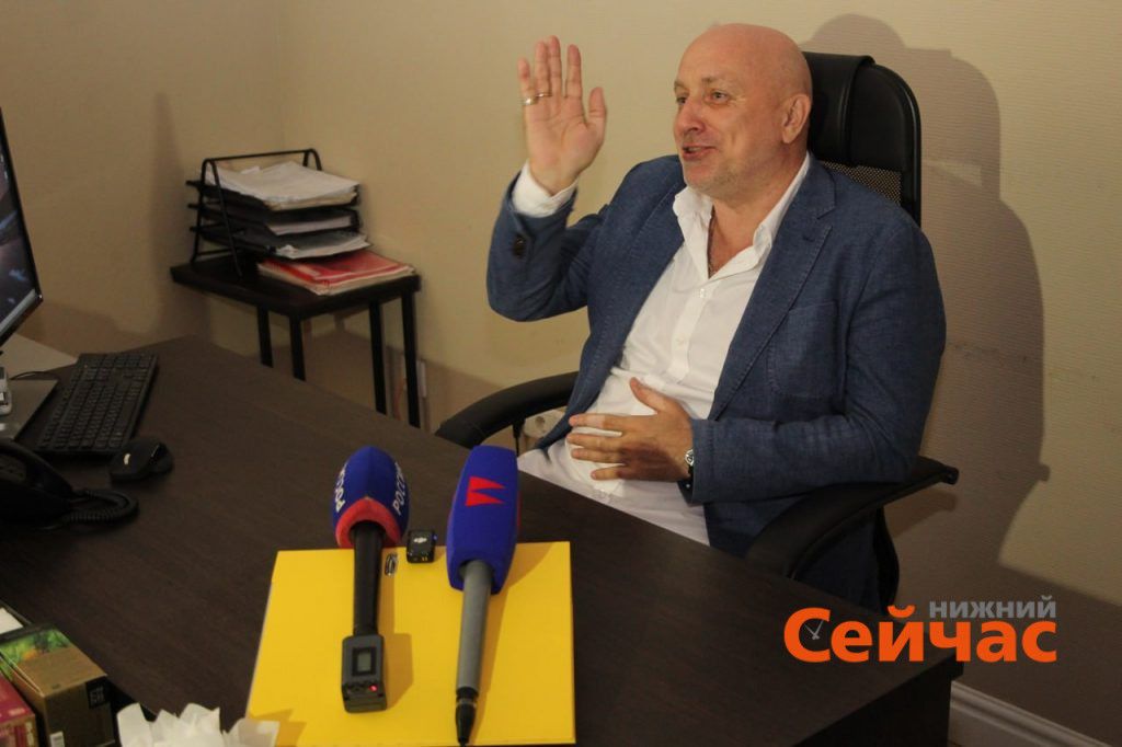 Фоторепортаж с презентации нового романа Захара Прилепина "Тума" в Нижнем Новгороде