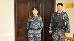 судебные приставы