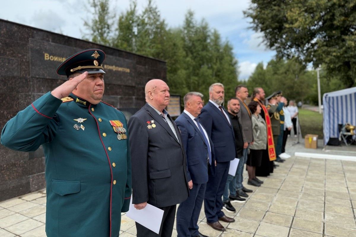При поддержке НРО КПРФ в Володарском округе открыли мемориальный комплекс