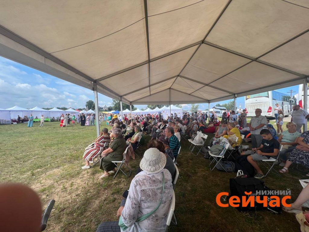 Фестиваль "Макарьевский перезвон" объединил 175 участников со всей России. Фоторепортаж