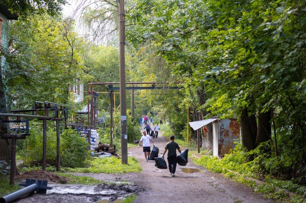 Председатель нижегородской Гордумы Чинцов принял участие в масштабном субботнике в Советском районе