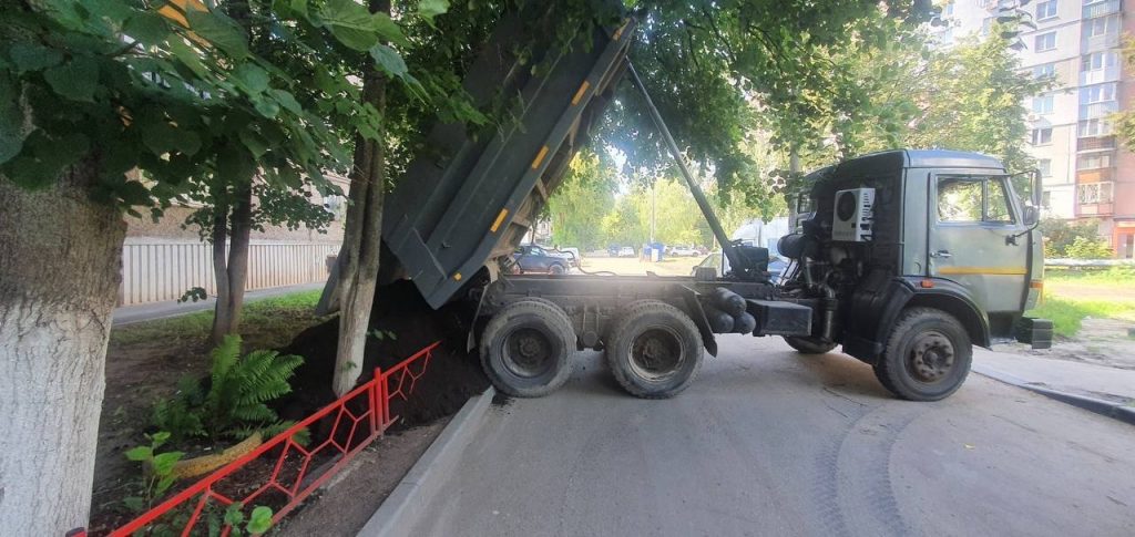 Пять ДУКов Нижнего Новгорода реализуют масштабный осенний месячник по благоустройству