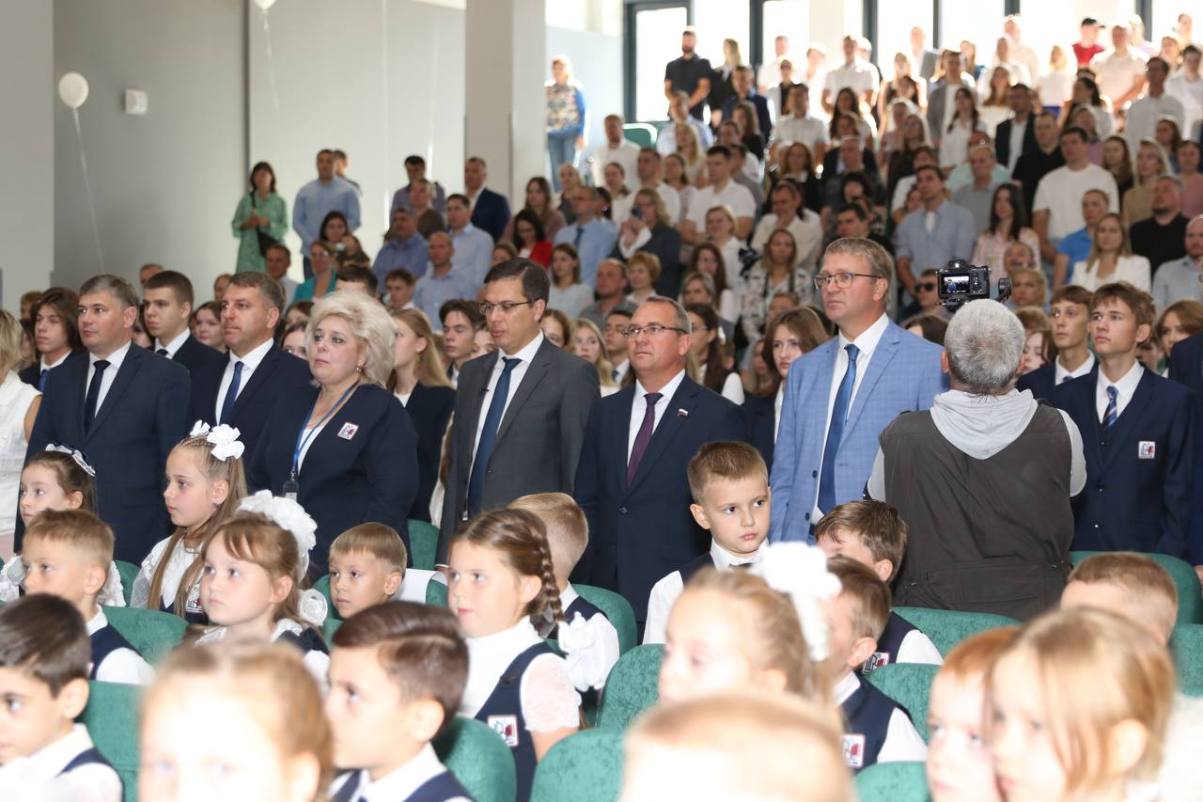 Чинцов принял участие в открытии школы в ЖК "Зенит"