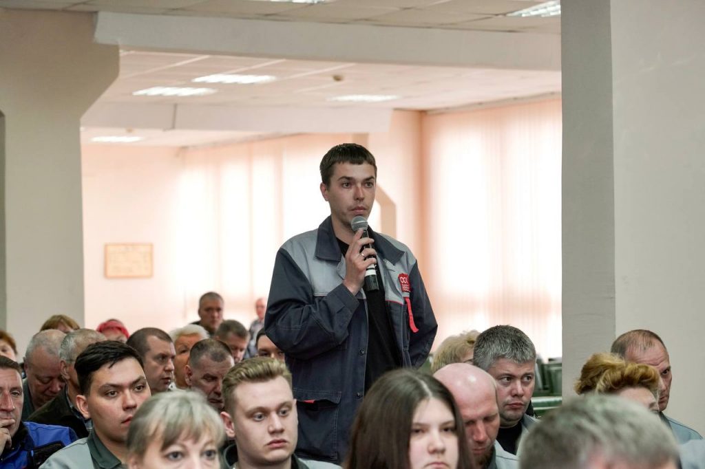 Юрий Шалабаев встретился с работниками завода "Красное Сормово"